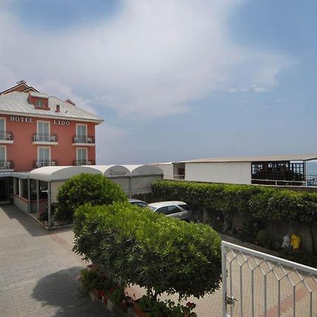 Hotel Lido Deiva Marina Exterior foto