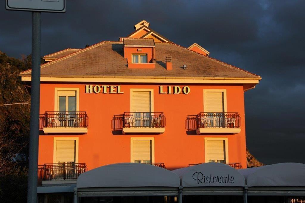 Hotel Lido Deiva Marina Exterior foto